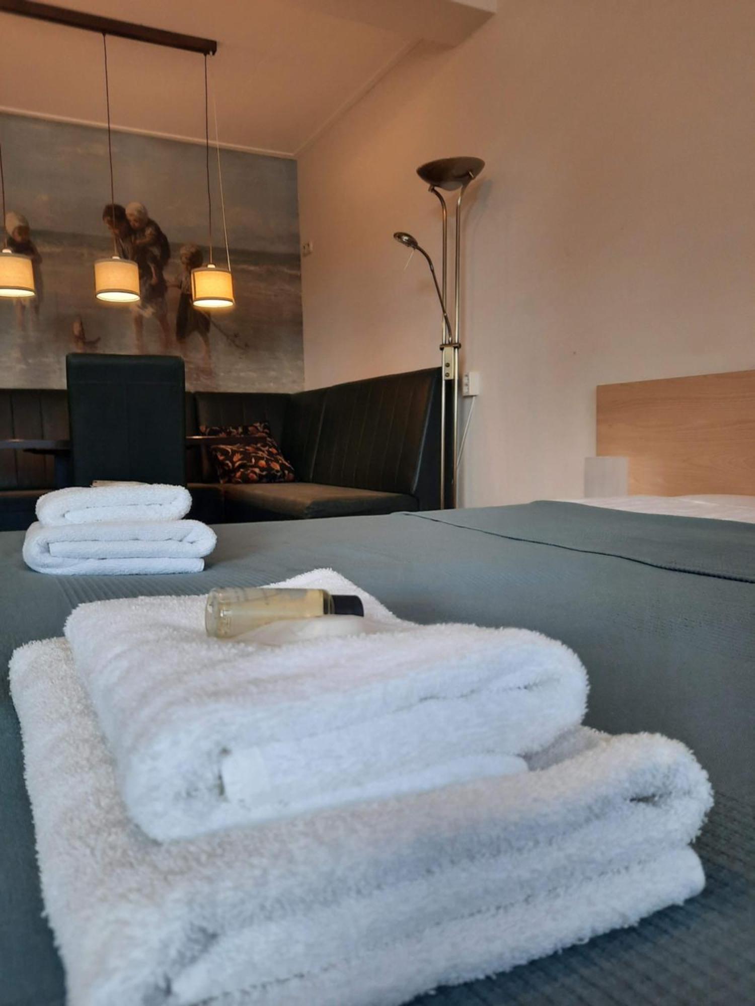 Lodge 61 Hotel Aan Het Water 梅代姆里克 外观 照片