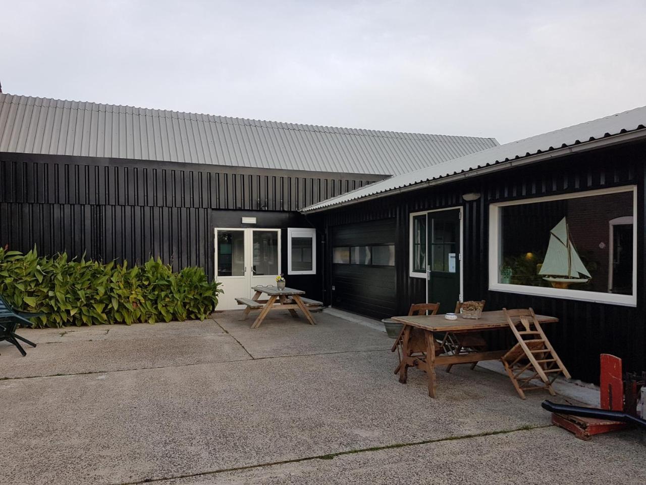Lodge 61 Hotel Aan Het Water 梅代姆里克 外观 照片